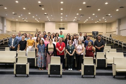 TRE-AC realiza palestra sobre saúde emocional e enfrentamento ao câncer de mama em alusão ao Out...