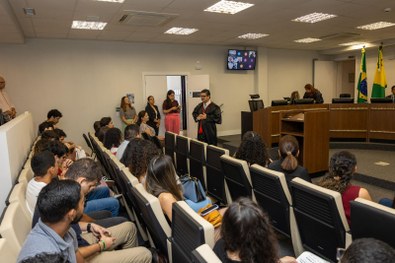 Grupo acompanhou sessão da Corte, visitou exposição histórica e conheceu o Centro de Memória da ...