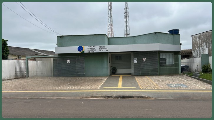 TRE-AC suspende atendimentos na 8ª Zona Eleitoral para treinamento sobre atendimento inclusivo Paralisação temporária ocorre devido à realização do Projeto “Sentindo na Pele”