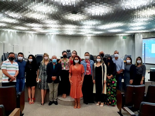 TRE-AC tem participação efetiva em reunião do GT de Comunicação da Justiça Eleitoral Grupo se reuniu nessa terça (19), no TRE-BA, durante abertura do seminário “Transformações na Co...