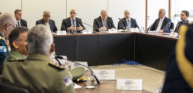 TSE agradece ações das polícias militares durante as Eleições 2022 Presidente da Corte anunciou homenagem ao Conselho Nacional de Comandantes-Gerais com a Medalha ...