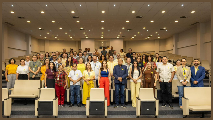 Palestra com a psicóloga Josinéia Costa e apresentações musicais reforçam a importância do acolh...