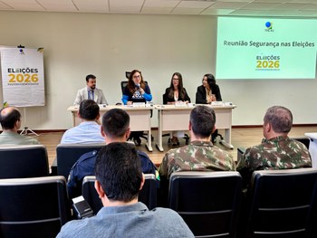 Encontro em Cruzeiro do Sul debateu segurança, logística e atendimento às comunidades de difícil...
