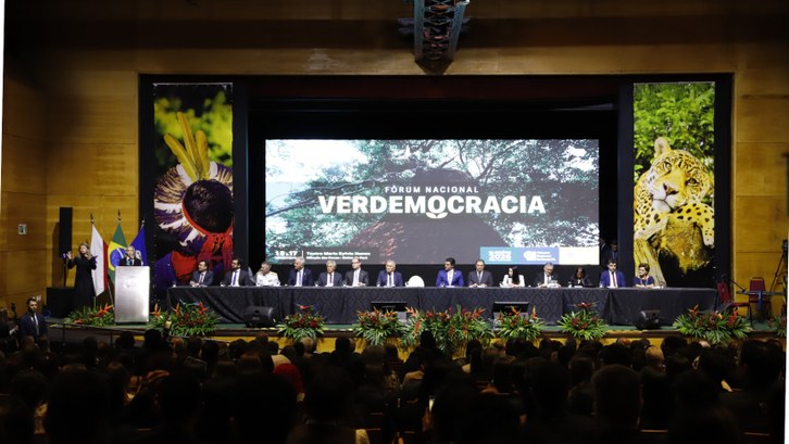 Evento em Belém reuniu autoridades do Judiciário e destacou a democracia como espaço de liberdad...
