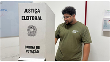 A Justiça Eleitoral emprestou urnas eletrônicas para o pleito estudantil que mobilizou Rio Branc...